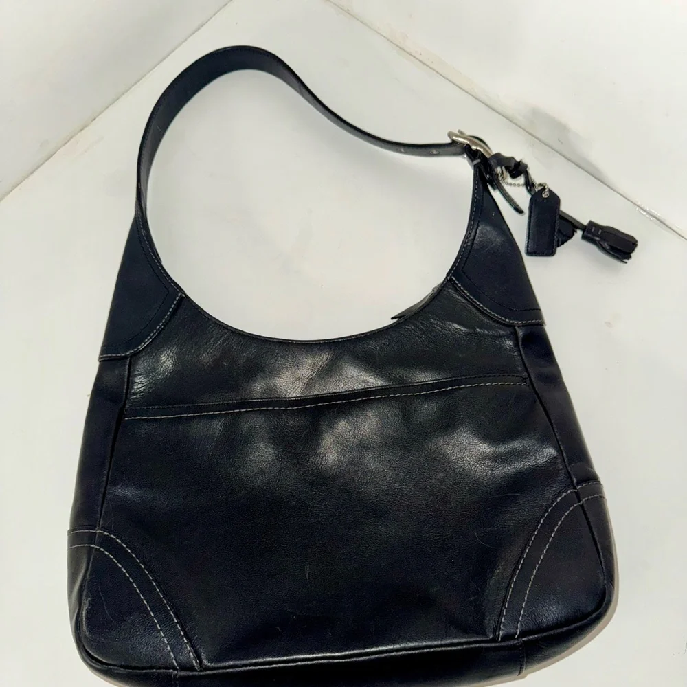 Coach F10260 Black Leather Hobo Shoulder Bag Tassel Charm Silver Hardware EUC